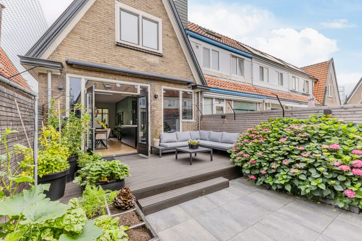 Foto 4 van Pieter Gerritszn Visstraat 9