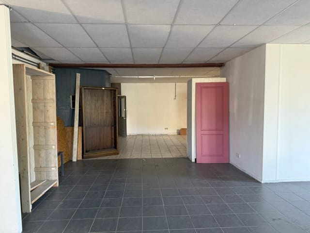 View photo 3 of Rijksweg 33