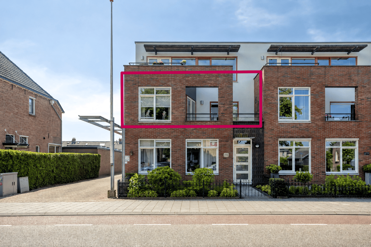 Photo 1 of Burgemeester van Engelenweg 67-10