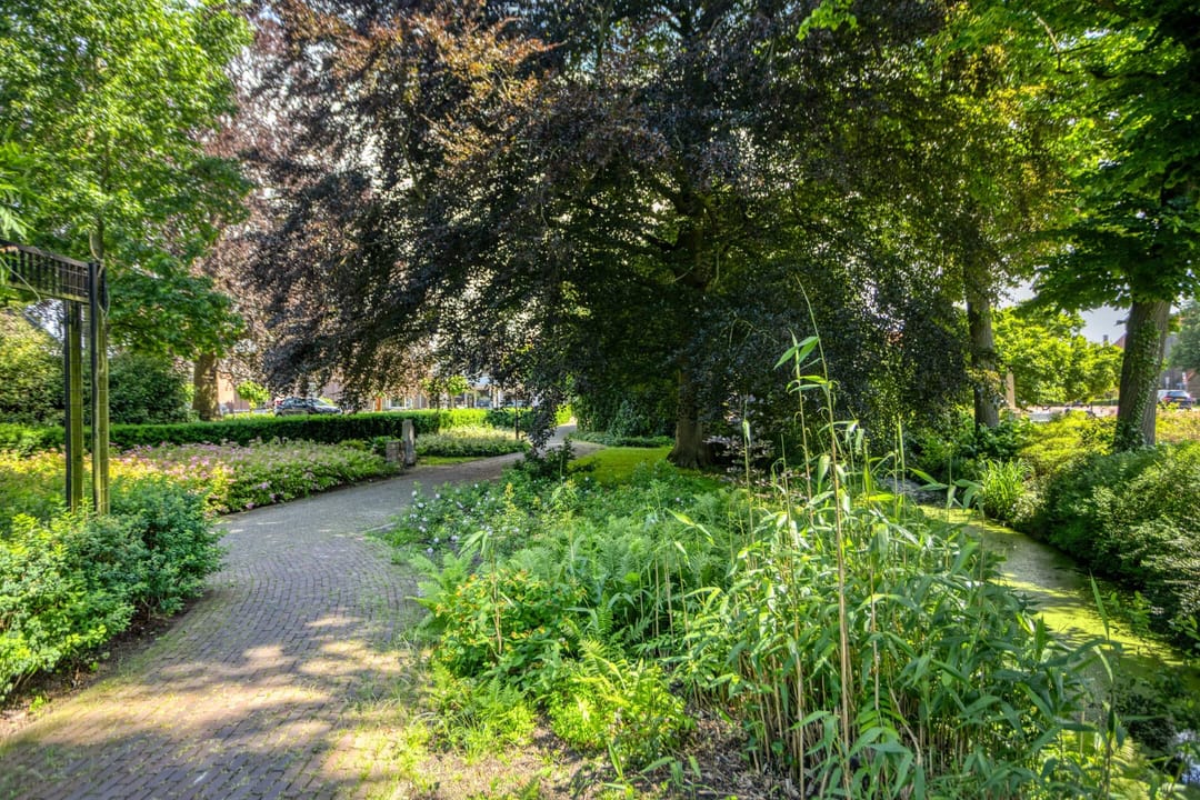 Photo 37 of Burgemeester van Engelenweg 67-10