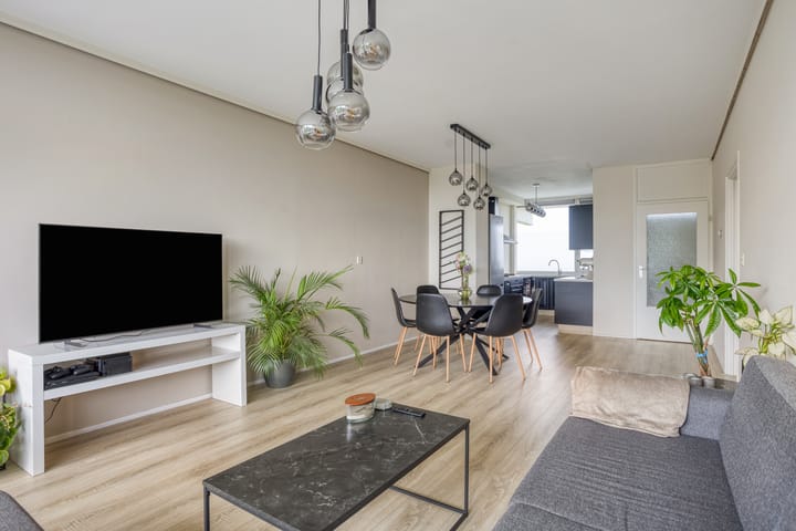 Appartement te koop: Oostervenne 395, Purmerend