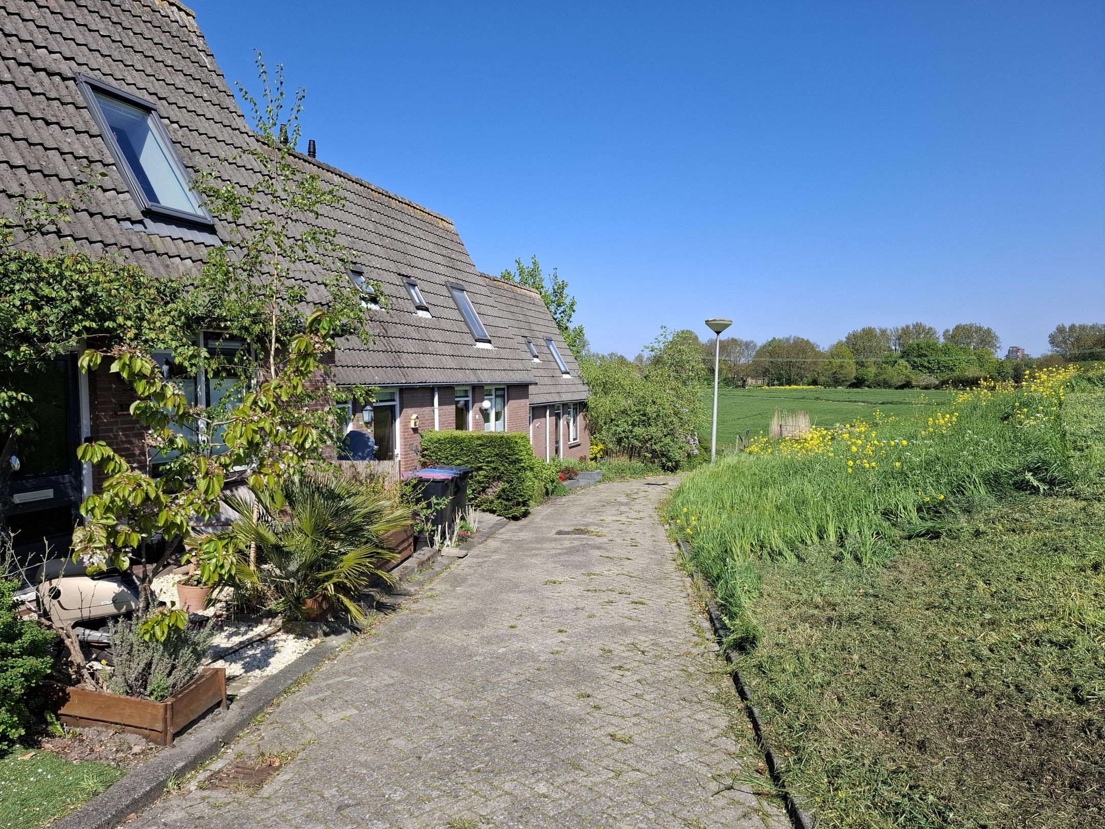 Foto 15 van Den Hoek 21