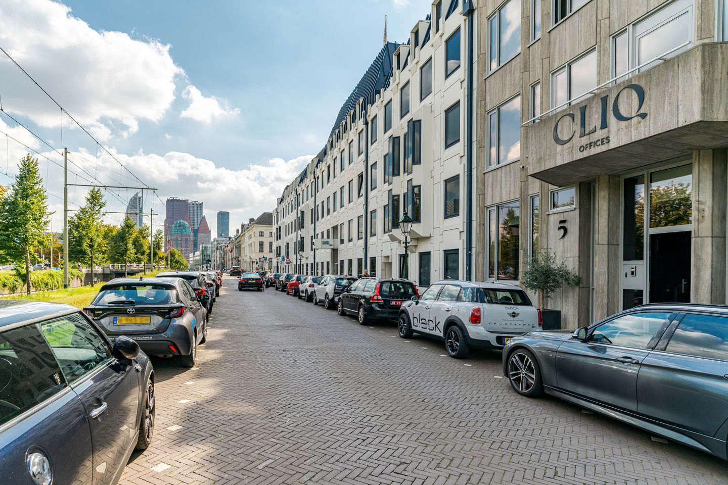 Bekijk foto 2 van Koninginnegracht 5