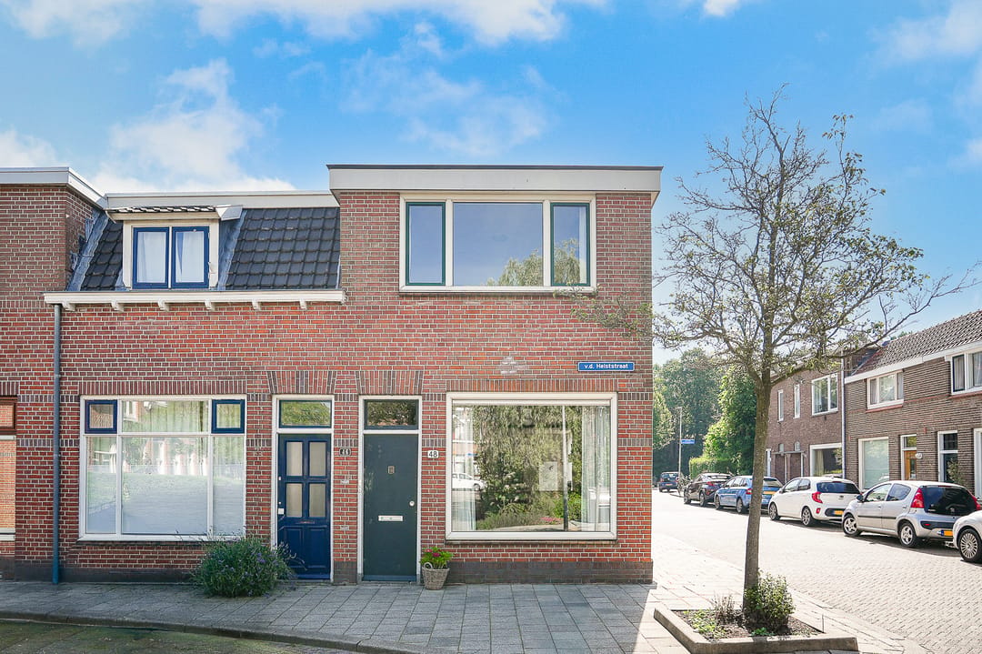 Foto 1 van Van der Helststraat 48
