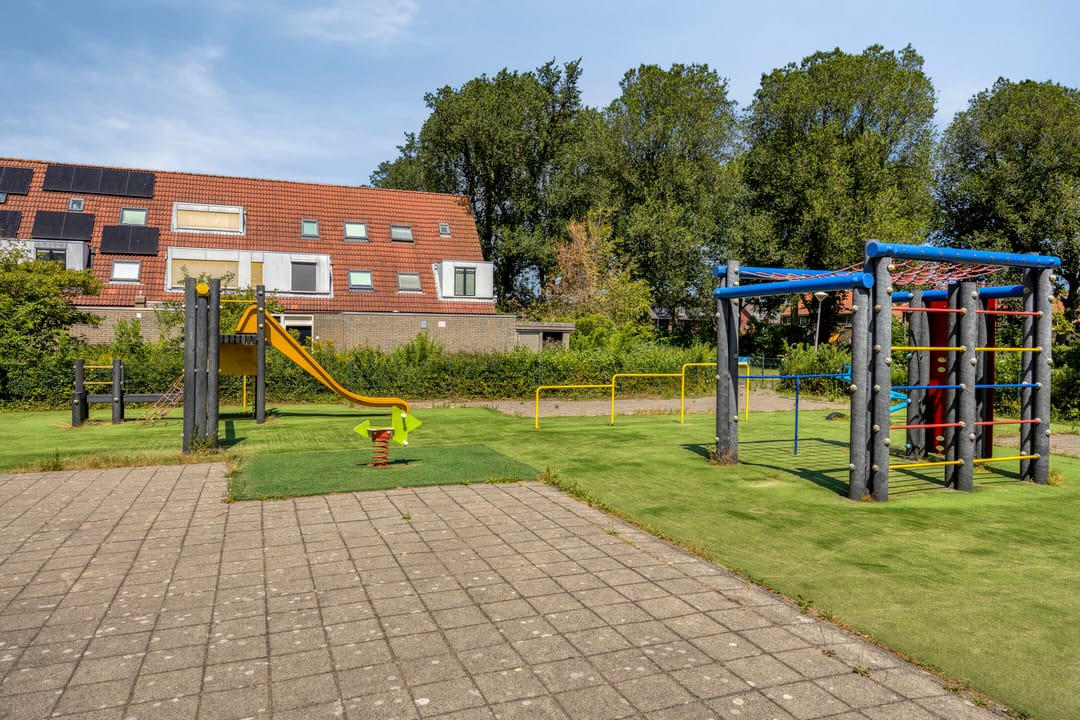 Photo 28 of Leliestraat 3
