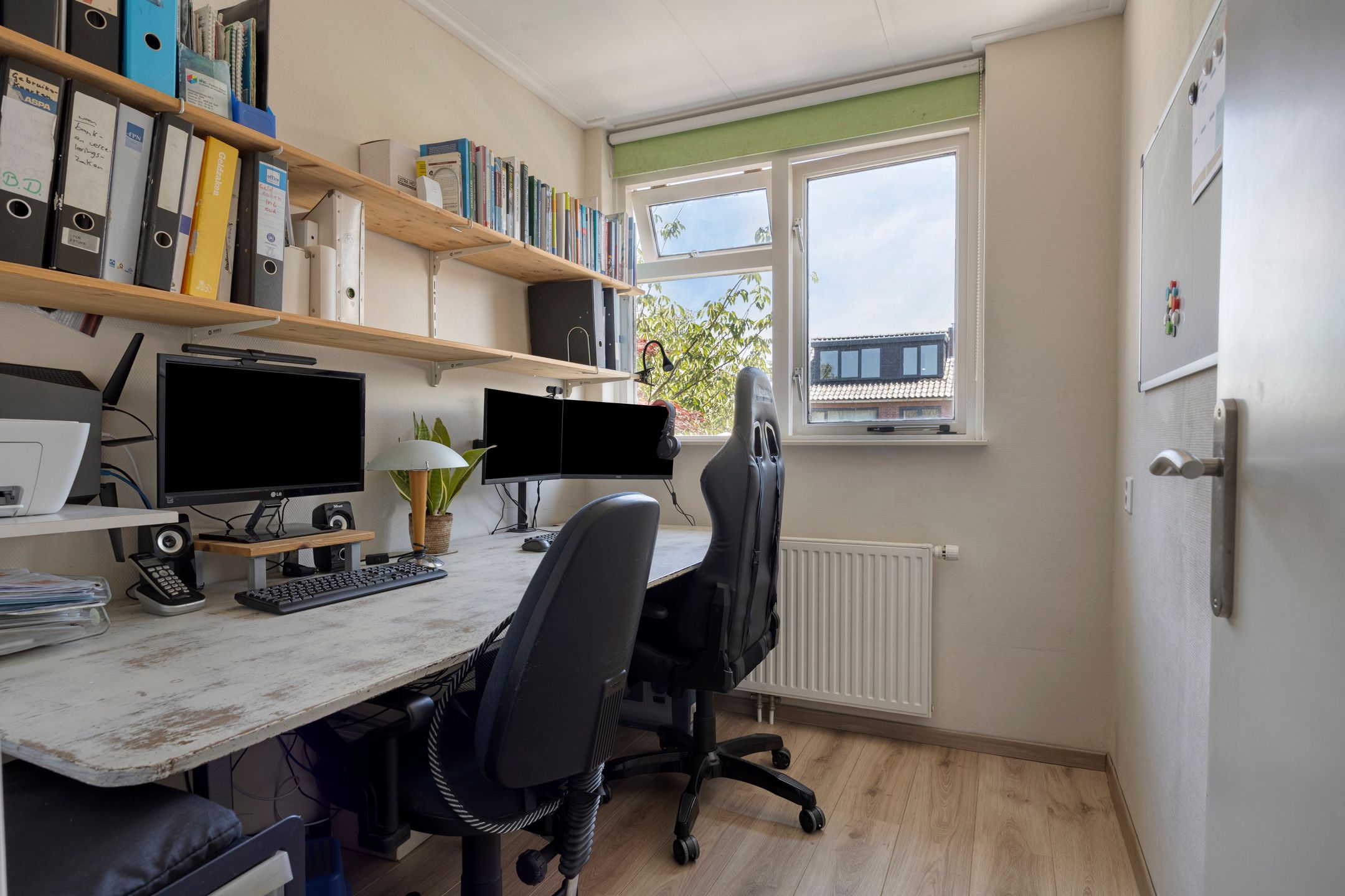 Photo 15 of Leliestraat 3