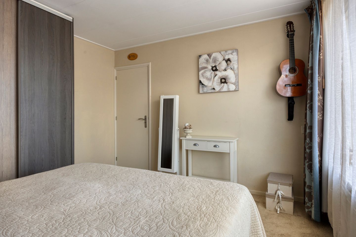 Photo 19 of Leliestraat 3