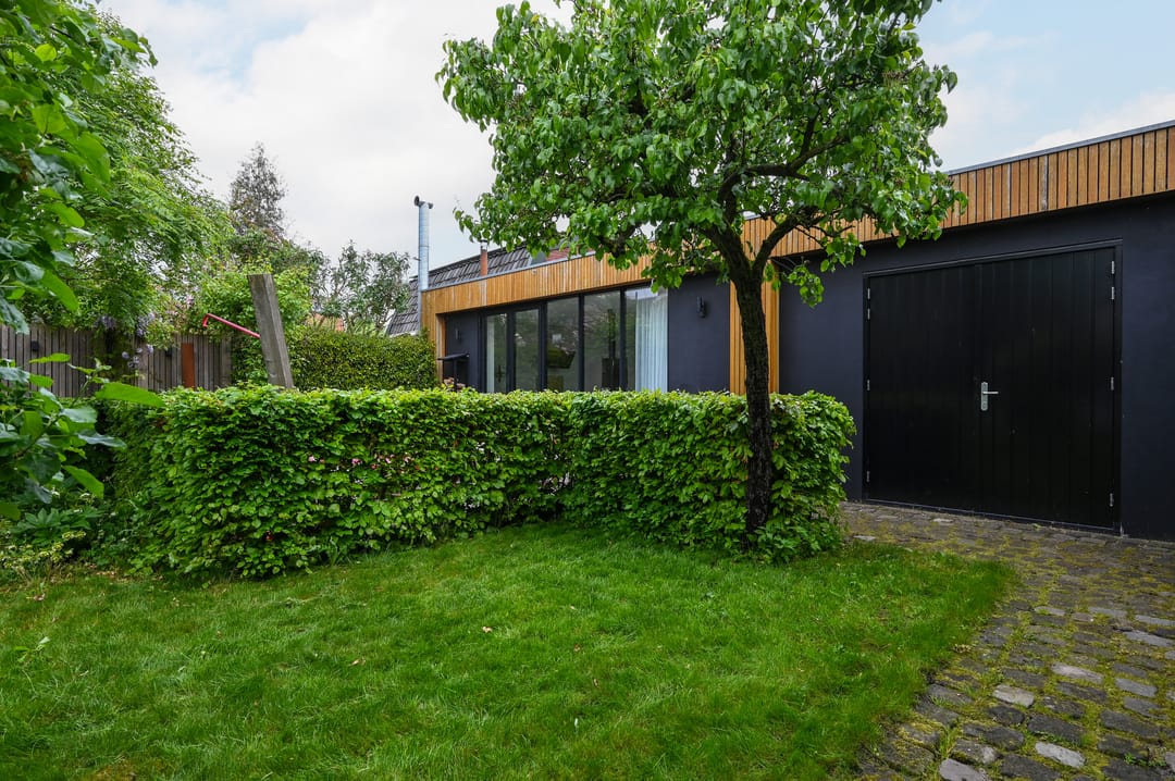 Photo 41 of Voorstraat 6
