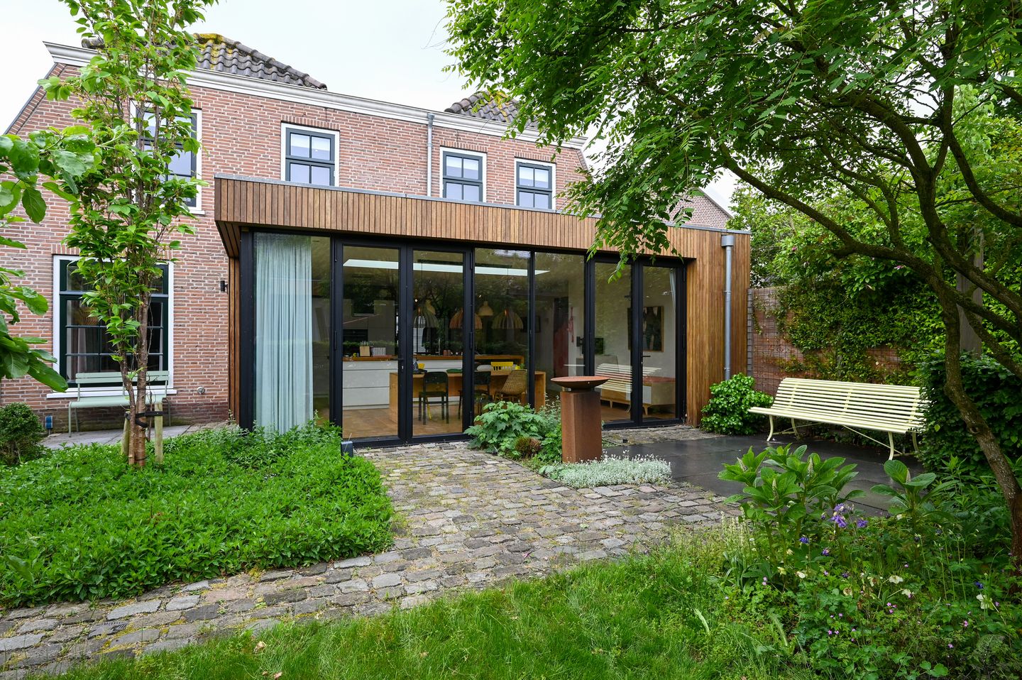 Photo 35 of Voorstraat 6