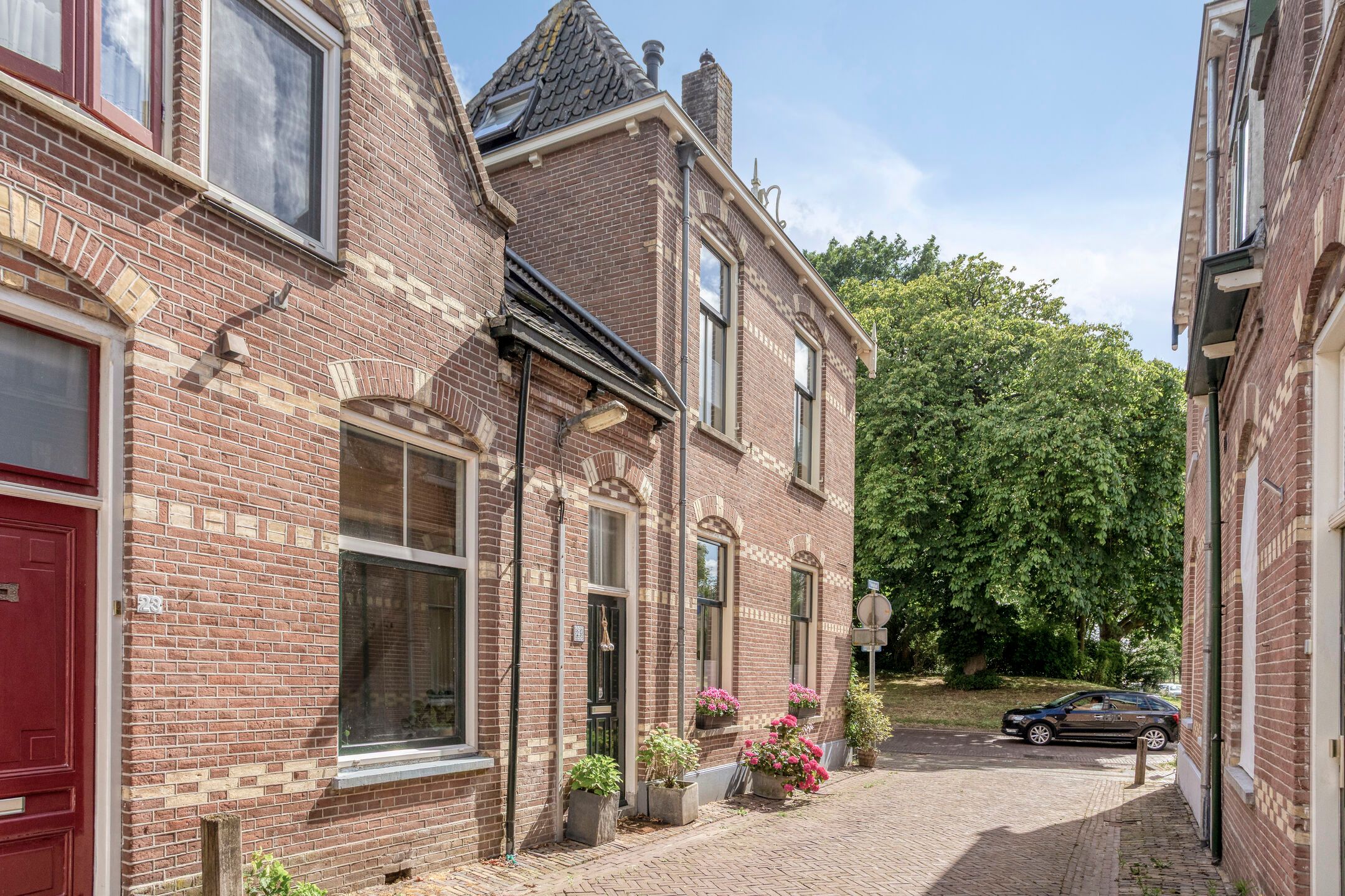 Photo 9 of Valkstraat 25