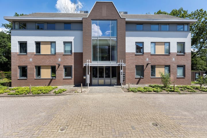 Photo 4 of Amersfoortsestraat 124-A02