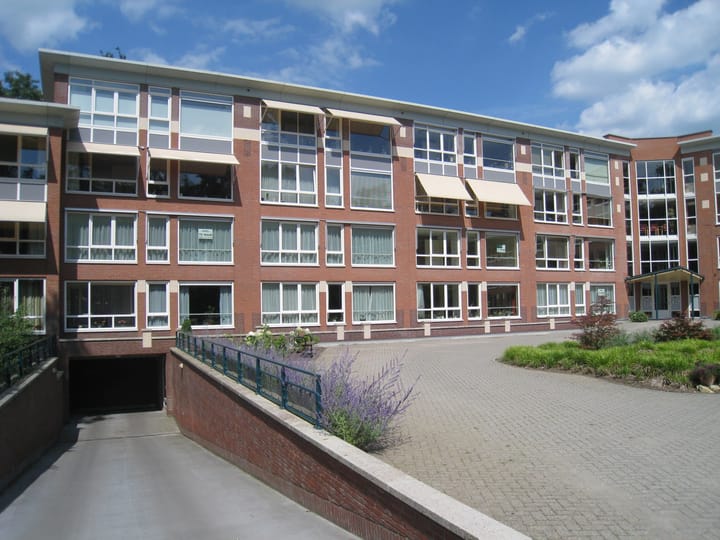 Photo 2 of Bloemendalsweg 11-F20