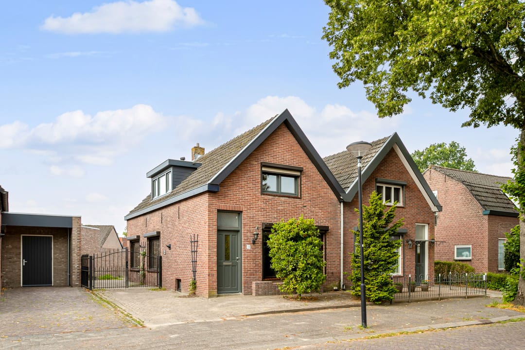Photo 1 of Kloosterstraat 30