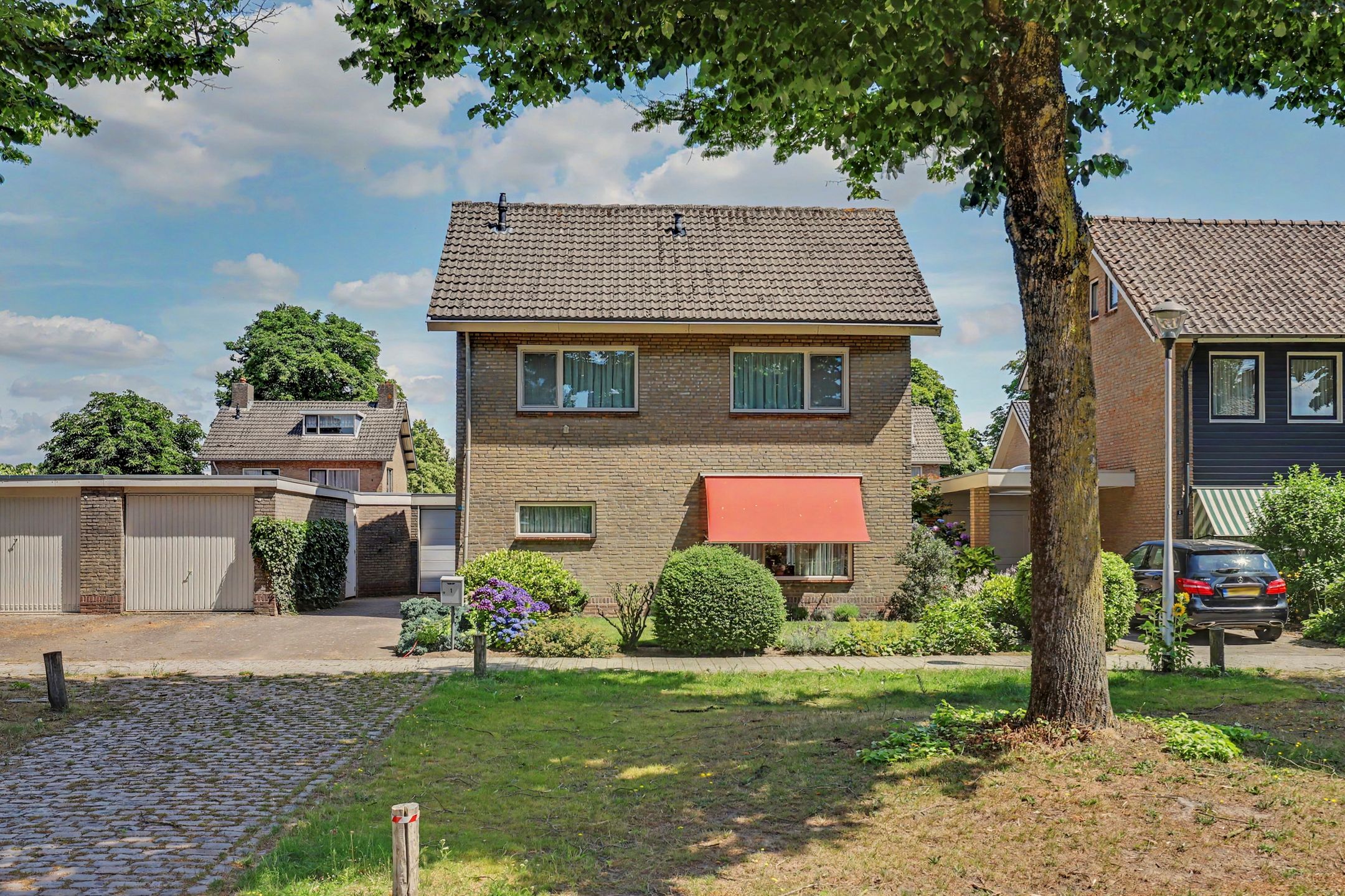 Foto 6 van Iepenlaan 1