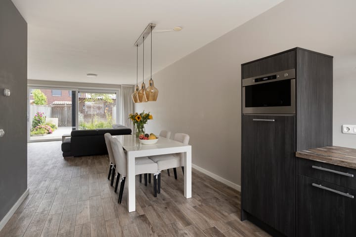 Tussenwoning te koop: Kloofbeitel 32, Best