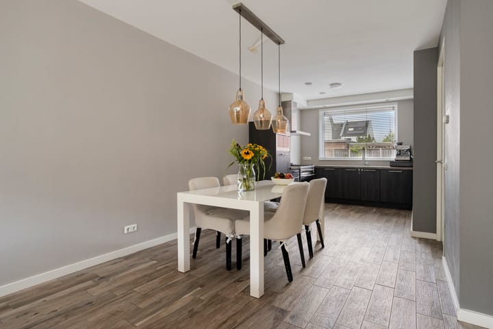 Tussenwoning te koop: Kloofbeitel 32, Best