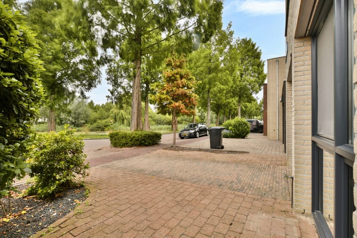 Foto 4 van E. du Perronstraat 25
