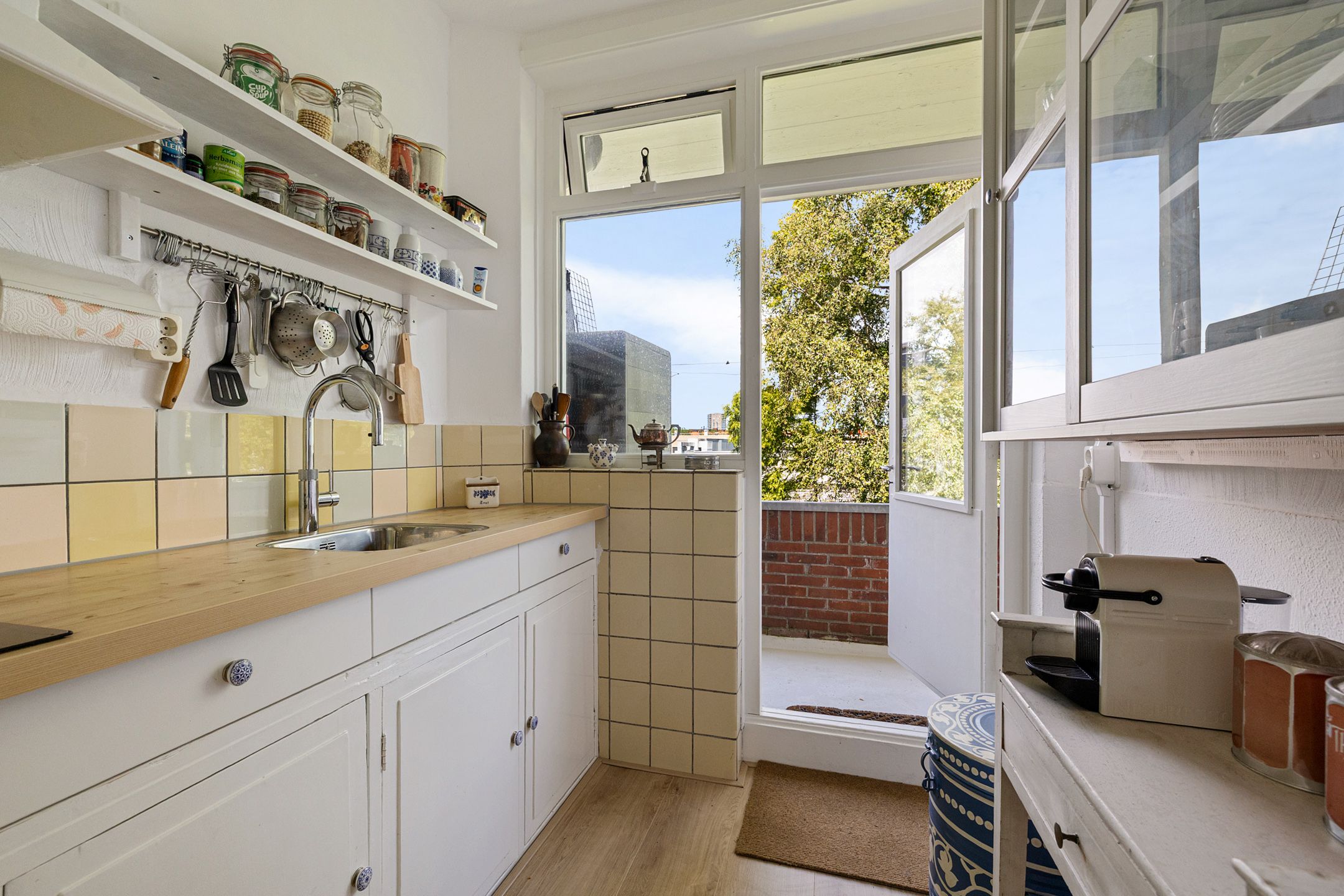 Photo 18 of Van Heemskerckstraat 53-B