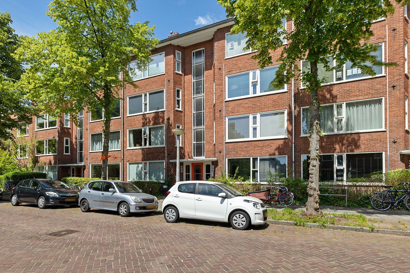 Photo 34 of Van Heemskerckstraat 53-B