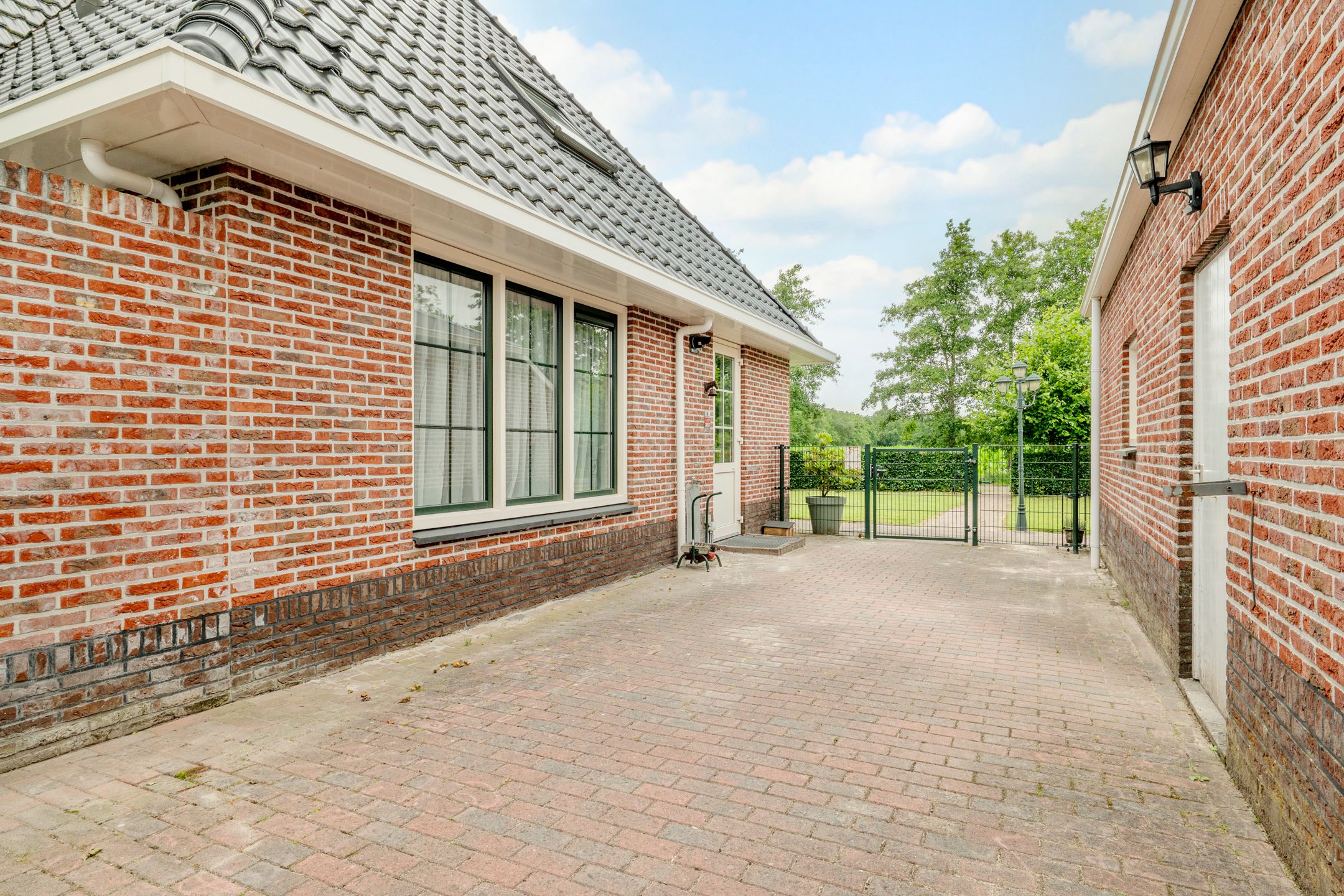 Foto 42 van Leidijk 12-A