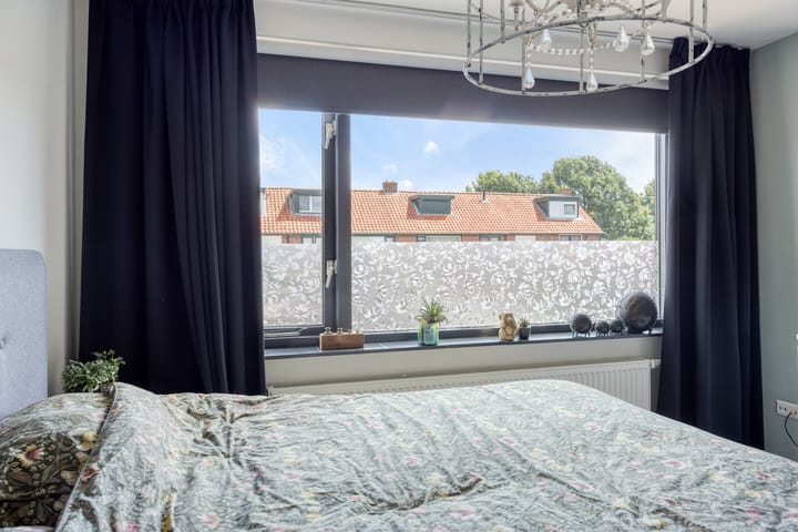Tussenwoning te koop: Johannes Vermeerstraat 20, Bunschoten-Spakenburg