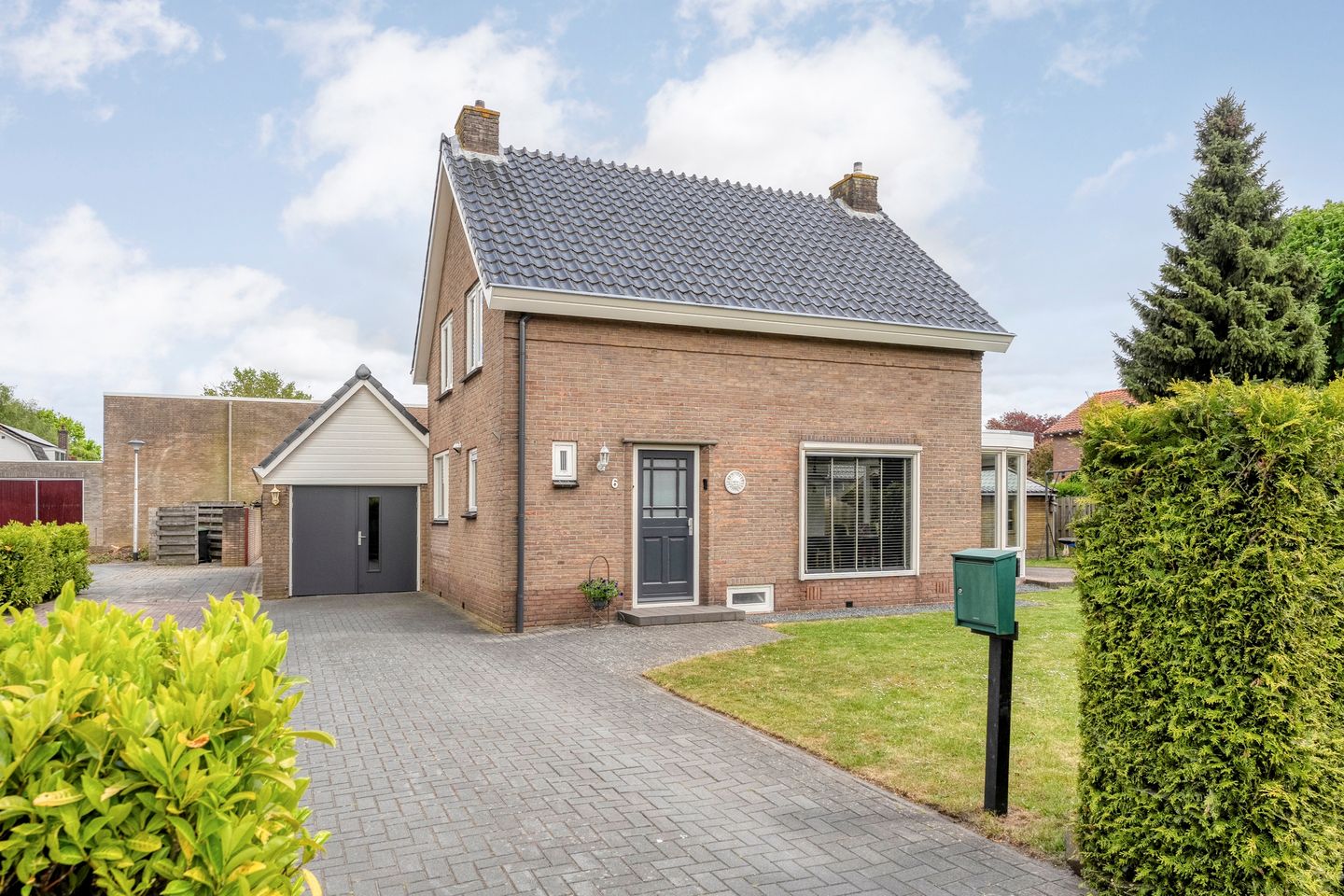 Photo 1 of Weth.Zonnenbergstraat 6