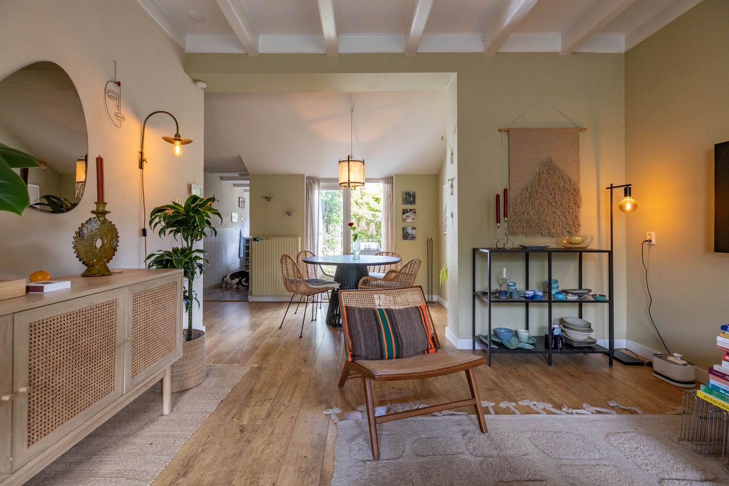 Photo 14 of Willemstraat 44