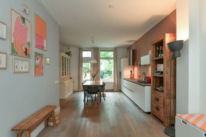 Tussenwoning te koop: Schrassertstraat 74, Arnhem