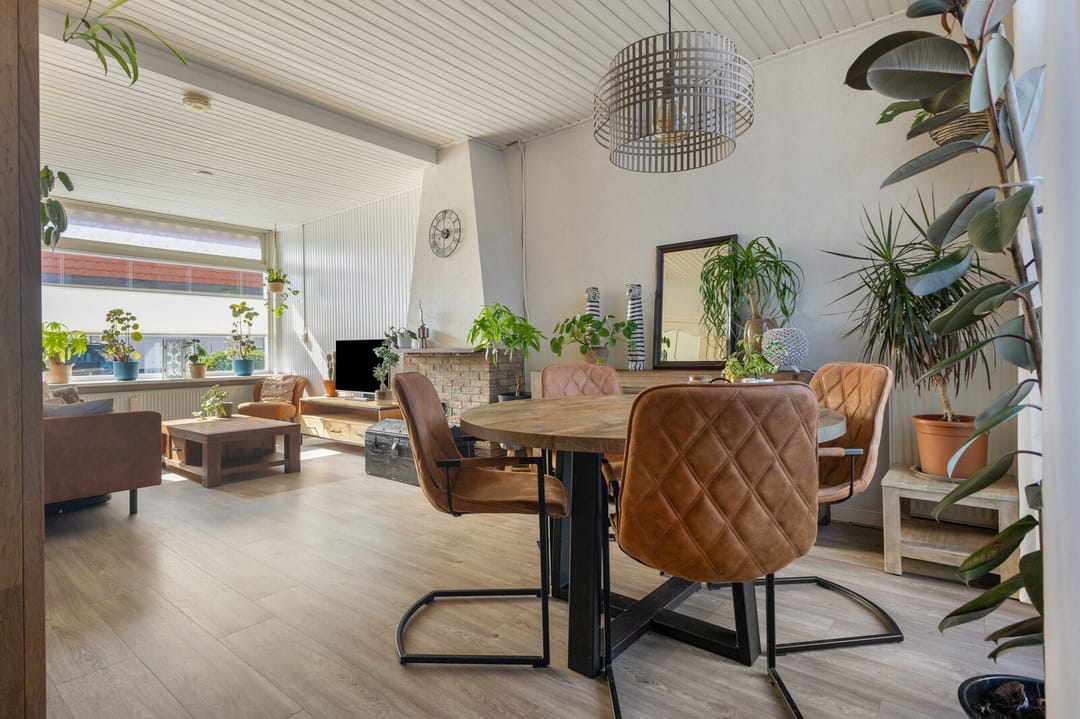 Photo 11 of Goudsbloemstraat 32