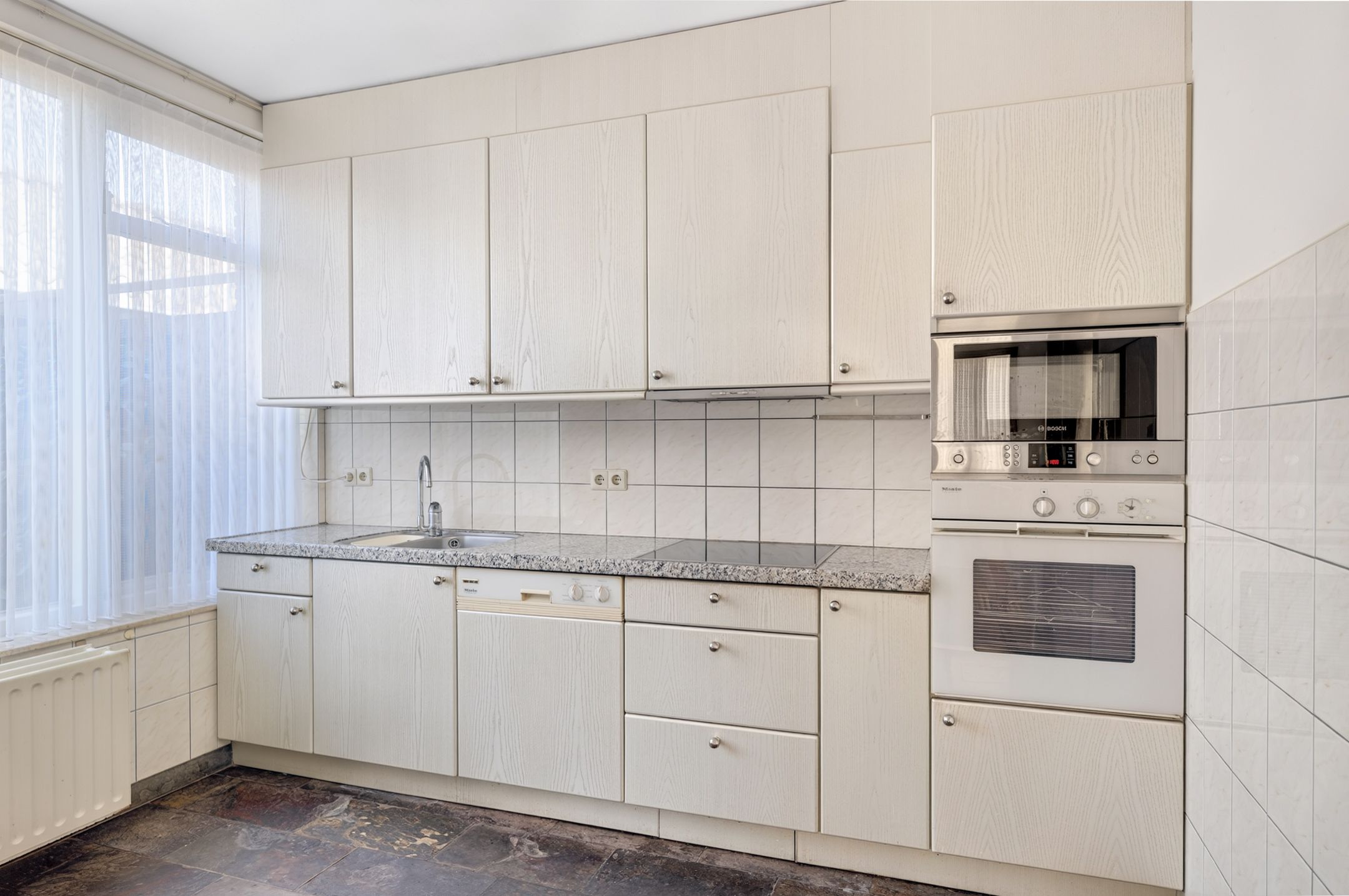 Photo 12 of Meester Michelsstraat 23
