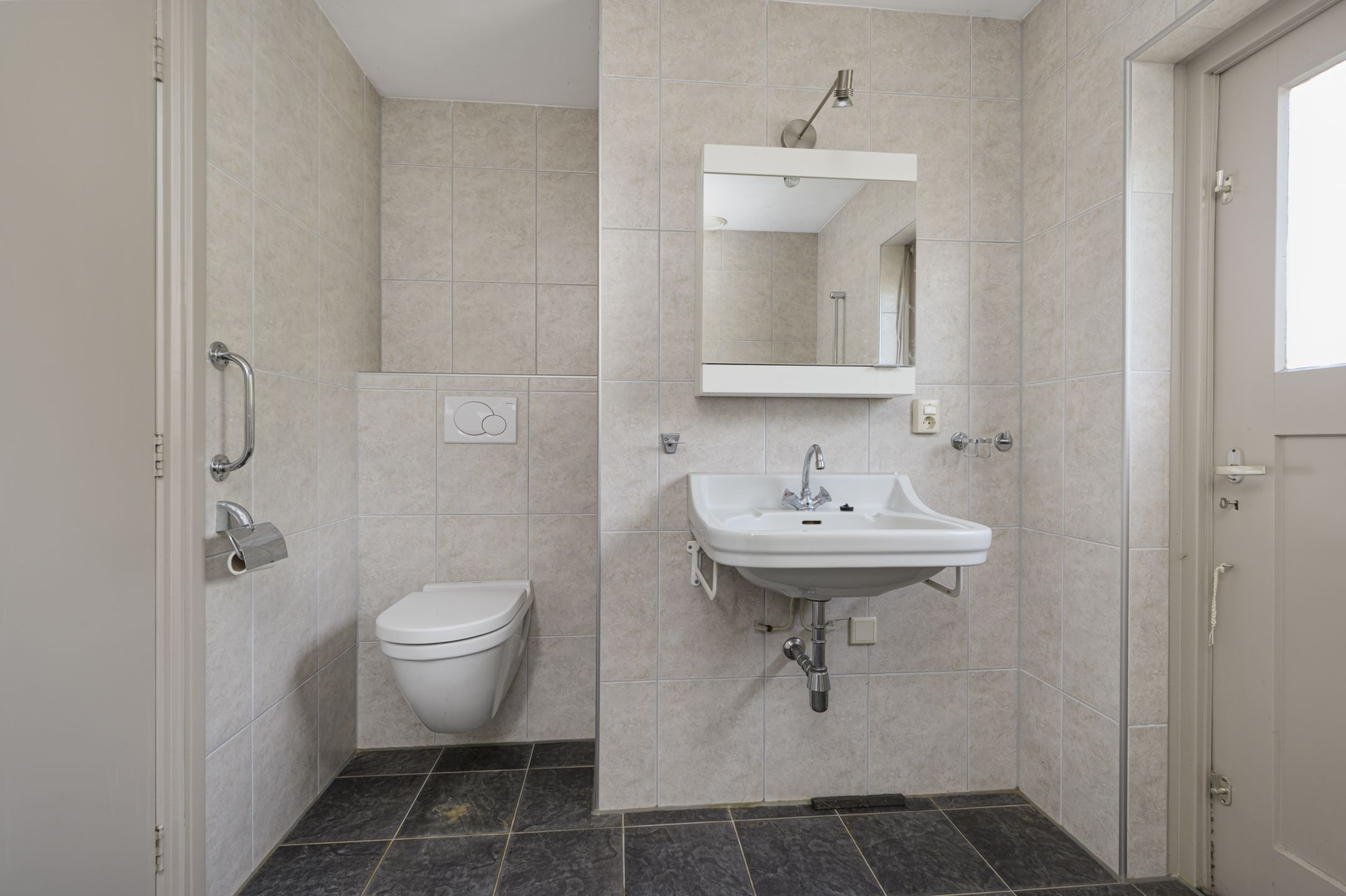 Photo 33 of Meester Michelsstraat 23