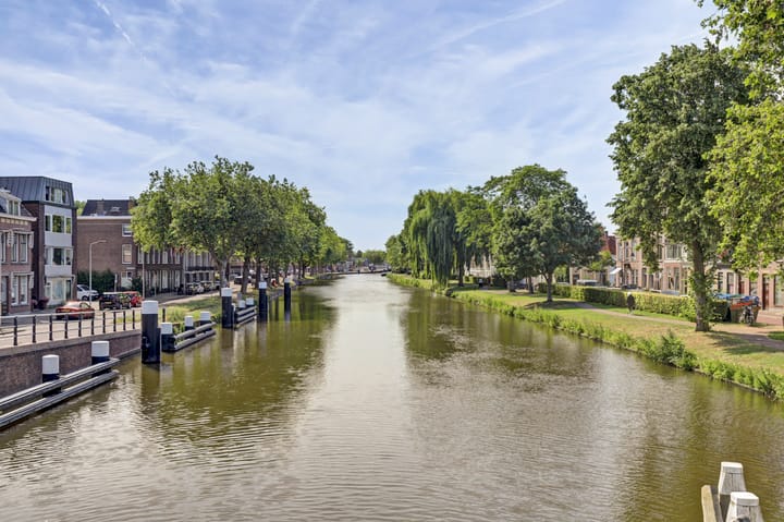 Tussenwoning te koop: Nieuwe Langendijk 98, Delft