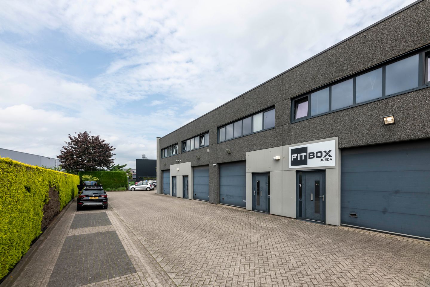 View photo 2 of Rat Verleghstraat 118-H