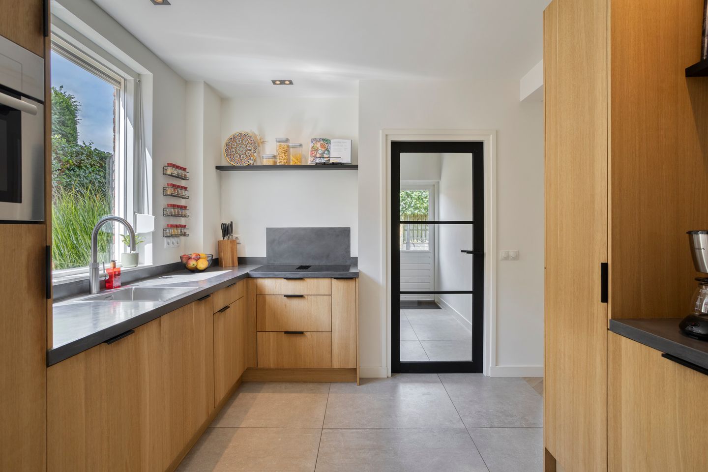 Photo 10 of Akkerstraat 17