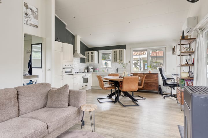 Vrijstaande woning te koop: Hennepstede 50-72, Uddel