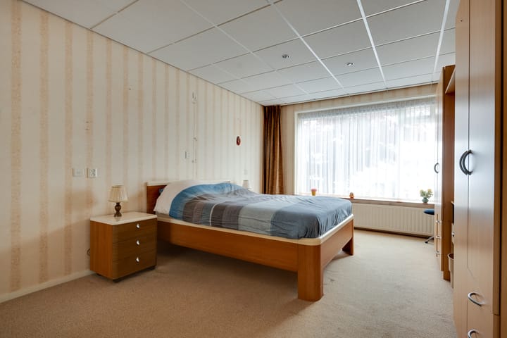 Vrijstaande woning te koop: Skoalikkers 6, Augustinusga