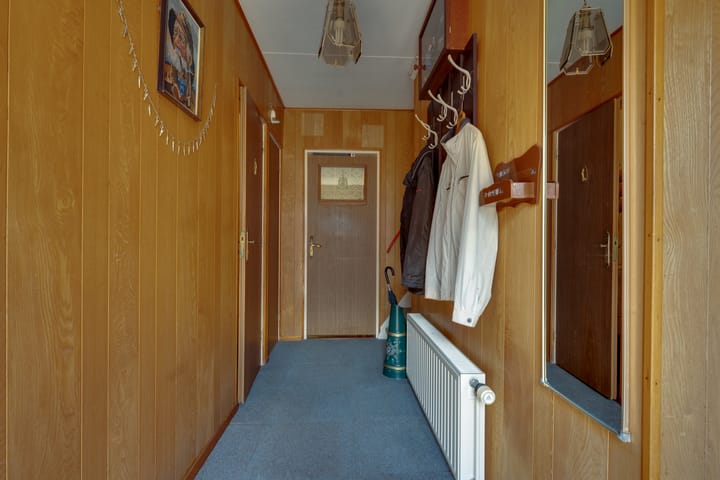 Vrijstaande woning te koop: Skoalikkers 6, Augustinusga