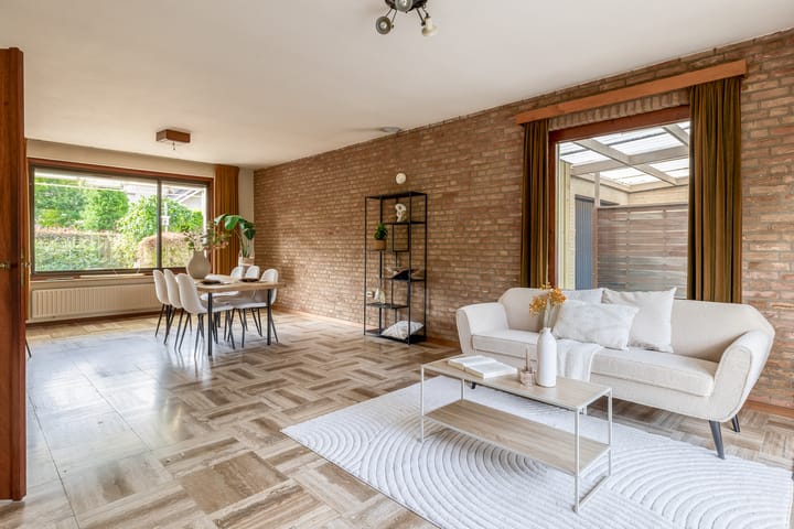 Tussenwoning te koop: Asterhof 2, Schijndel
