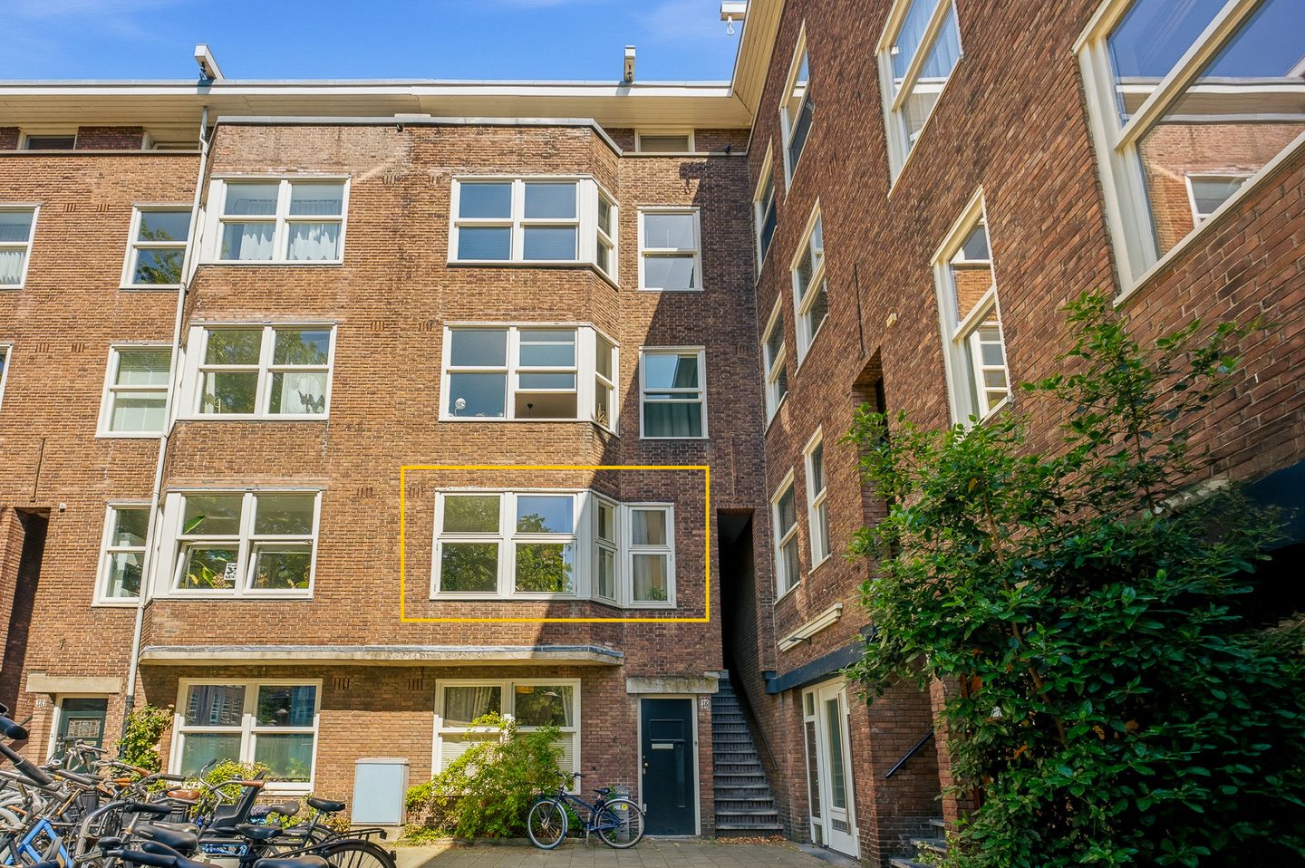 Photo 20 of Pieter van der Doesstraat 36-1