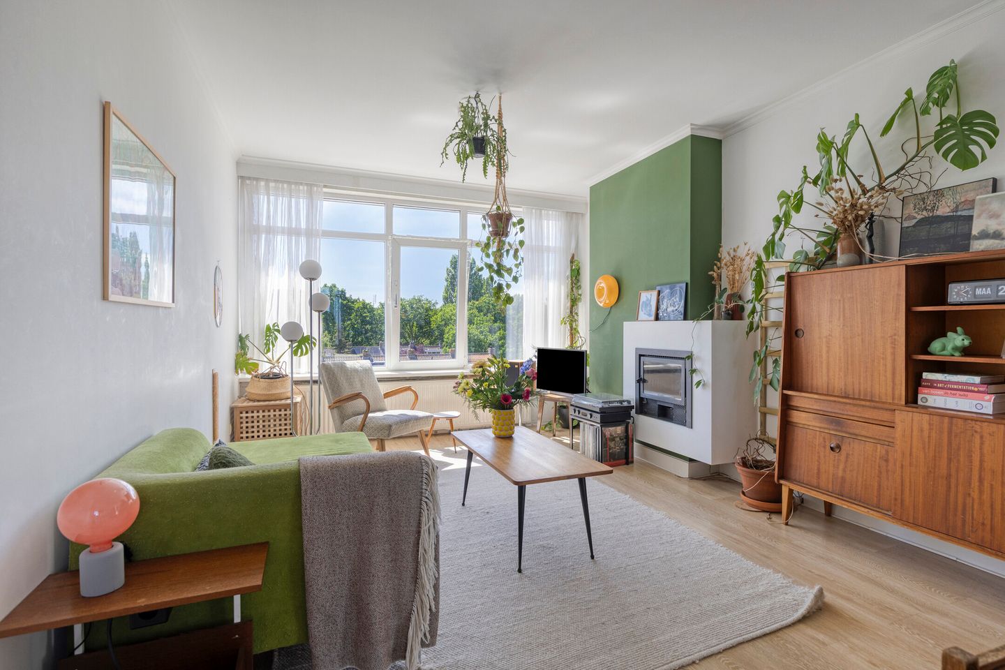 Photo 10 of Bachstraat 460