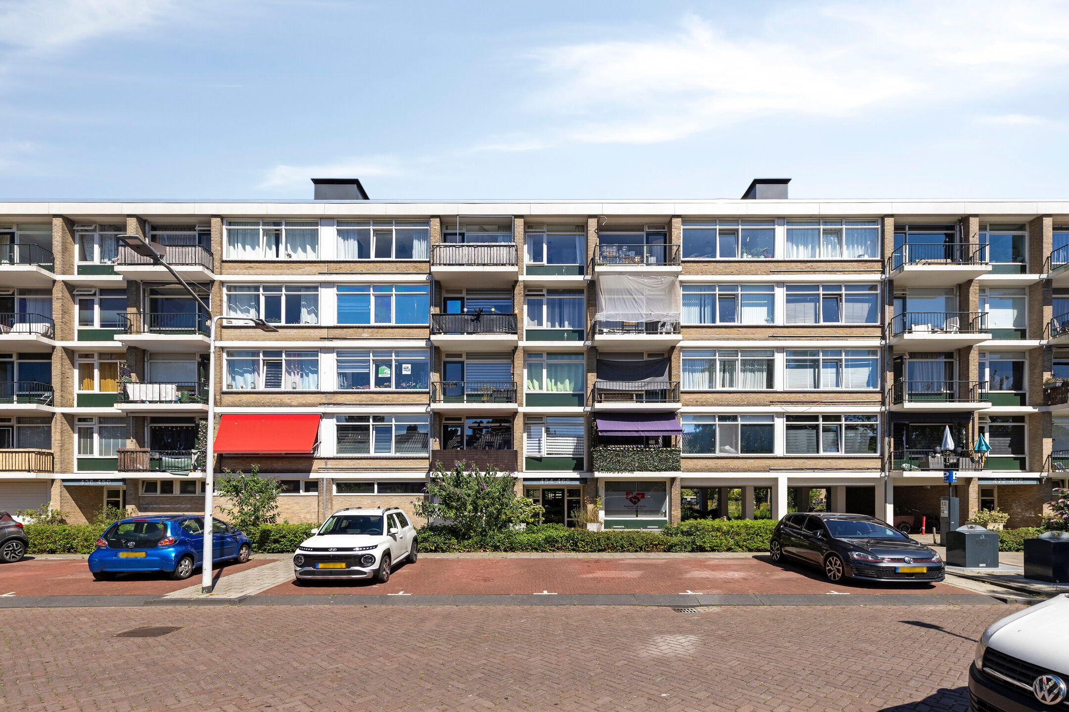 Photo 33 of Bachstraat 460