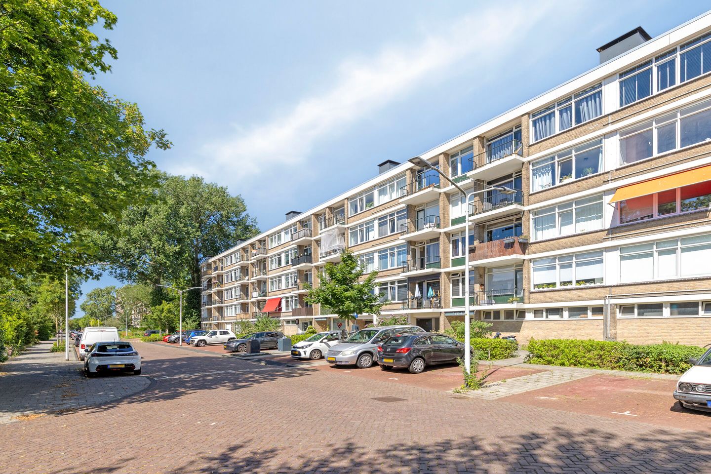 Photo 35 of Bachstraat 460