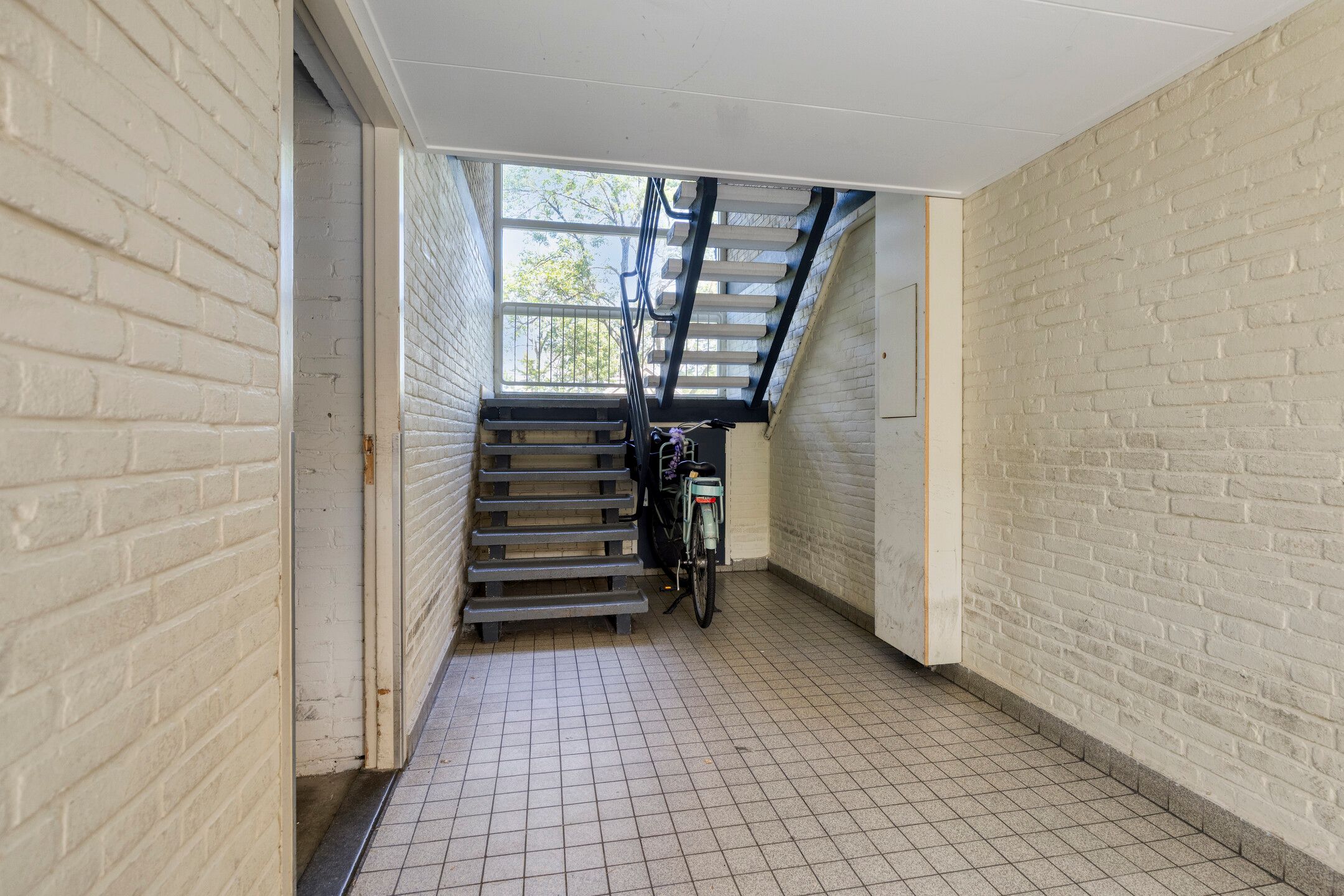 Photo 6 of Bachstraat 460