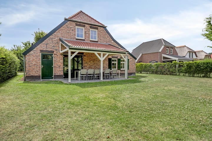 Photo 2 of Buitenhof de Leistert 148