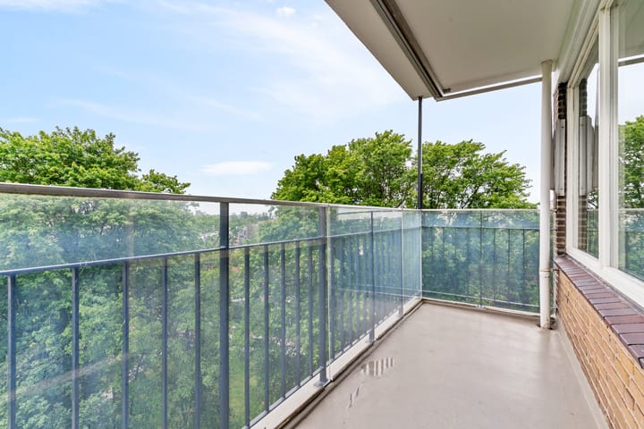 Appartement te koop: Hendrinaland 64, 'S-Gravenhage