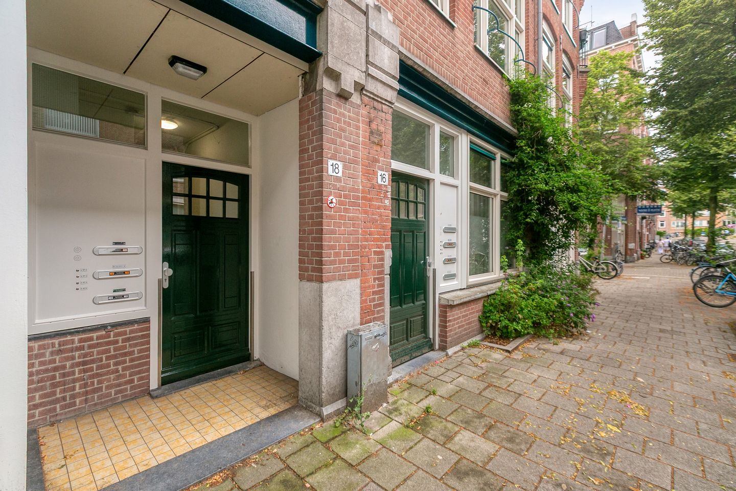 Foto 20 van Pieter Langendijkstraat 18-2