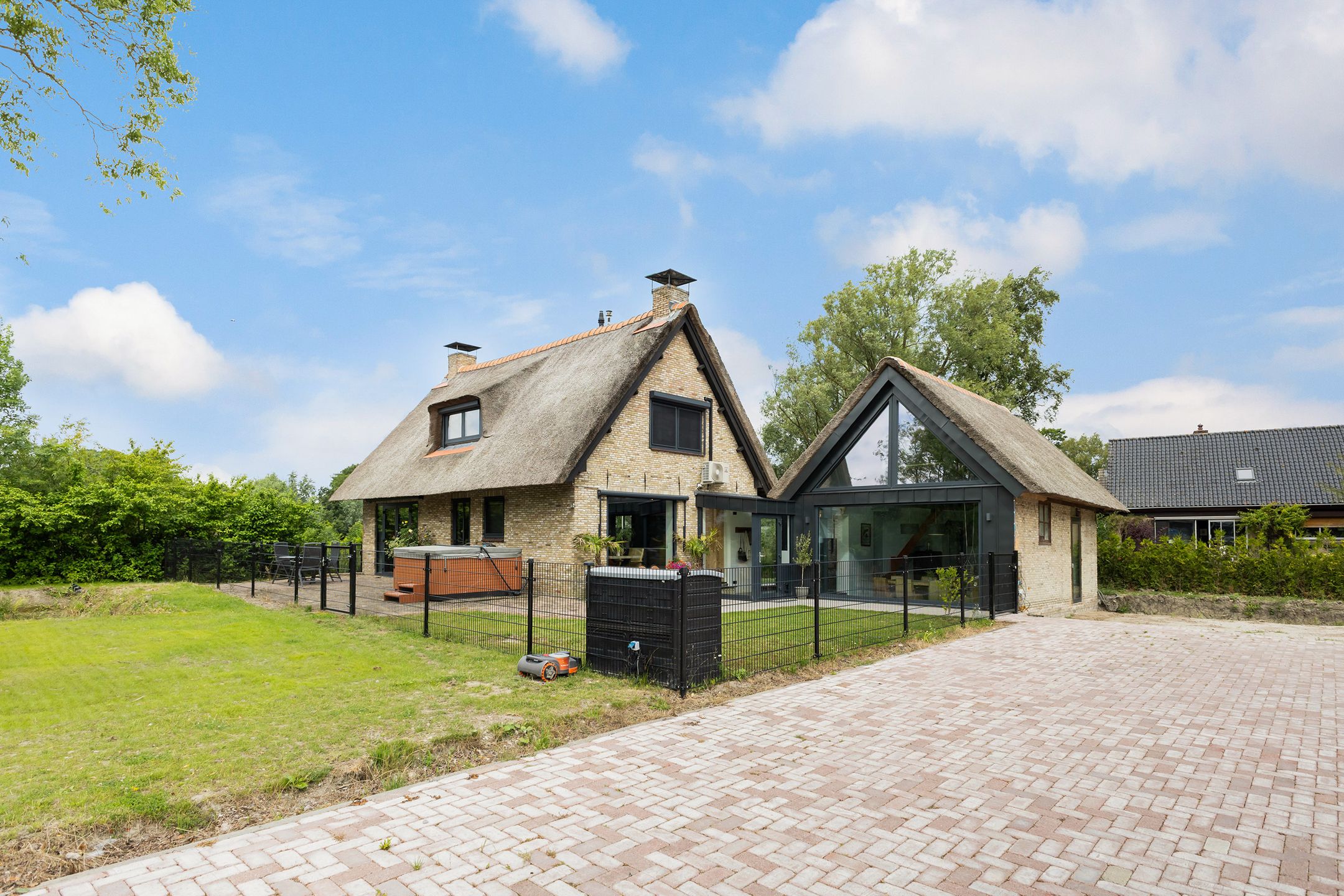 Photo 6 of Menno van Coehoornwei 22