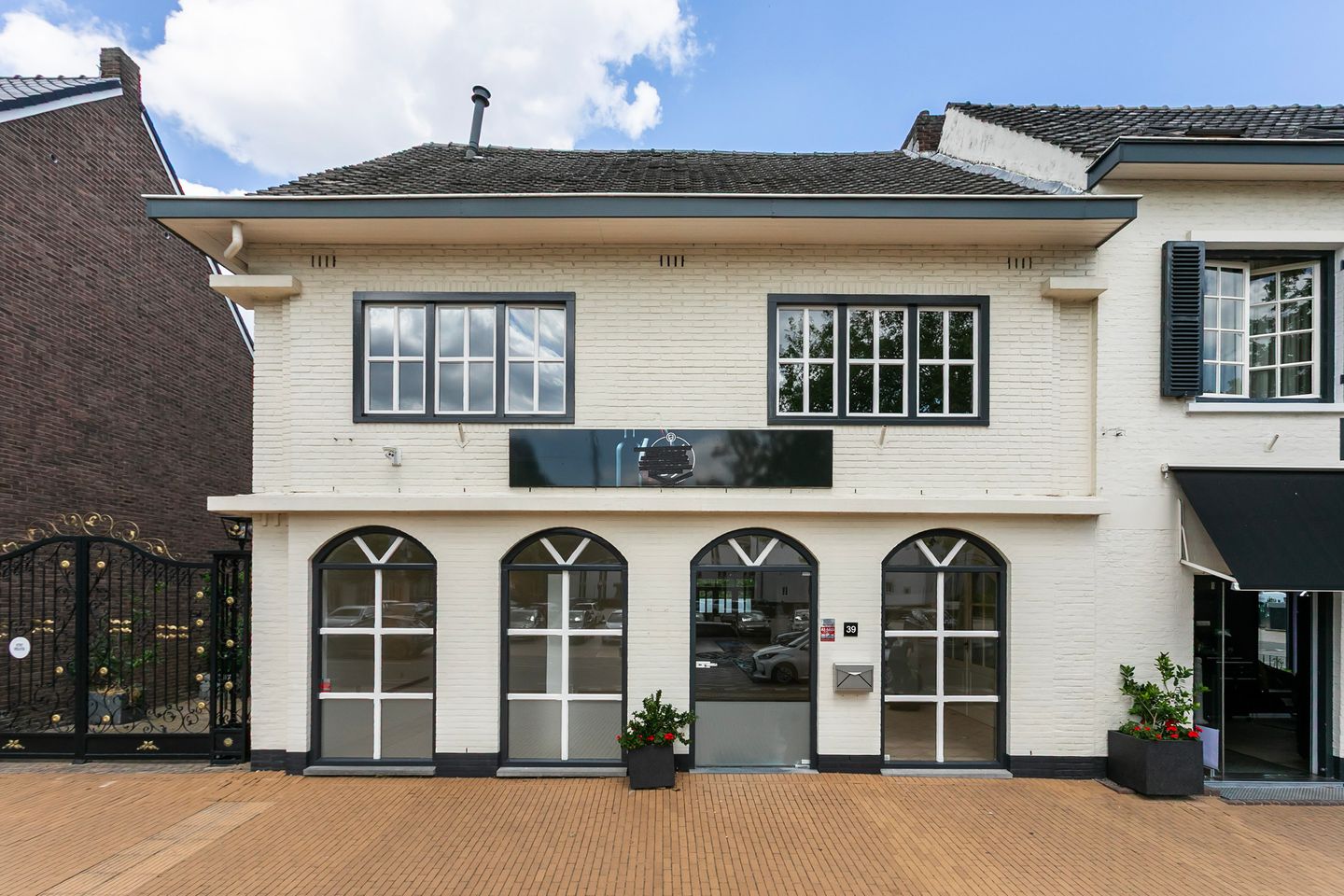 View photo 1 of Kerkstraat 39