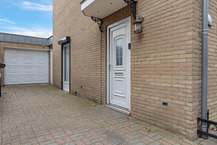 Photo 4 of Beukenstraat 9