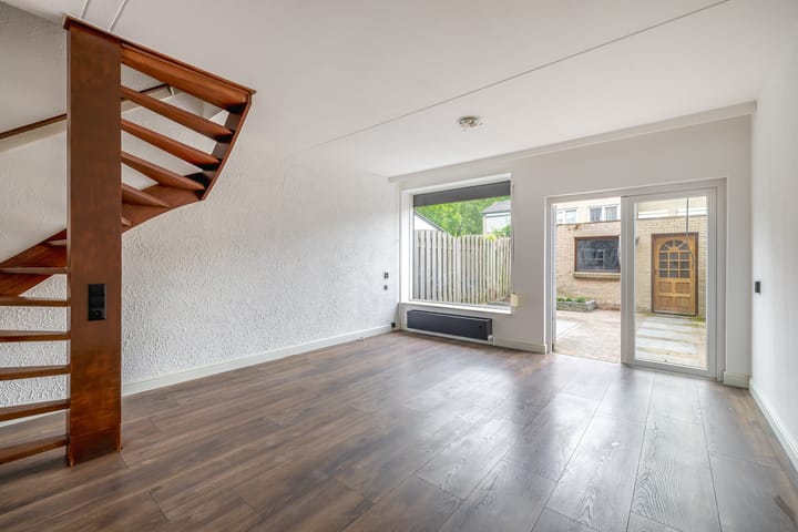 Photo 2 of Schillerstraat 9